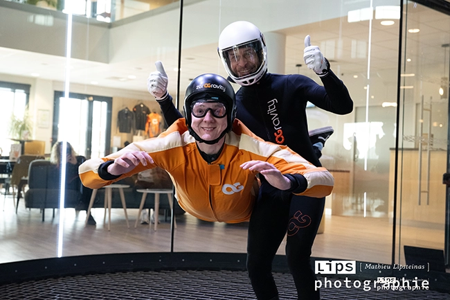 Vol en simulateur de chute libre, reportage d'activité au Futuroscope